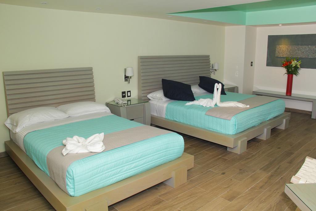 Villas Maria Isabel Santa Cruz Huatulco Exterior photo